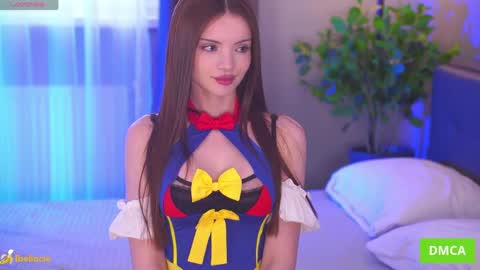 Bella I took a vacation and Ill be back on December 18th So dont lose me To keep in touch I have a TG -  you can find below online show from 04-11-26, 08:29