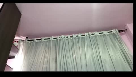 Snapshot of bellah_rose_squirt chatting on 02-02-25, 08:30 Bella online show from 02-02-25, 08:30