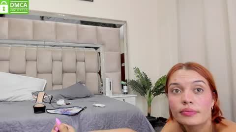 Snapshot of bellahot_387 chatting on 02-15-25, 04:34 BELLA online show from 02-15-25, 04:34