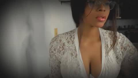Snapshot of bellahproudly chatting on 06-08-26, 07:53 Bellah online show from 06-08-26, 07:53