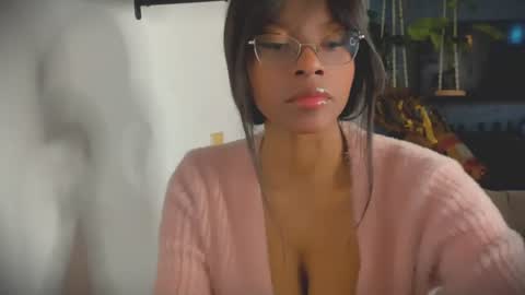 Snapshot of bellahproudly chatting on 06-18-26, 04:57 Bellah online show from 06-18-26, 04:57
