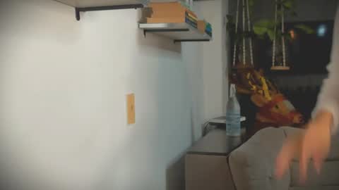 Snapshot of bellahproudly chatting on 06-19-26, 06:07 Bellah online show from 06-19-26, 06:07