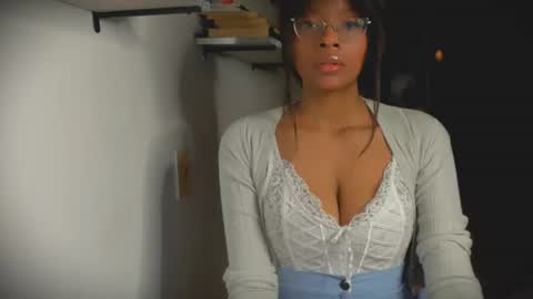 Snapshot of bellahproudly chatting on 07-05-26, 01:34 Bellah online show from 07-05-26, 01:34