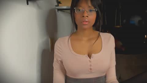 Snapshot of bellahproudly chatting on 07-08-26, 11:20 Bellah online show from 07-08-26, 11:20