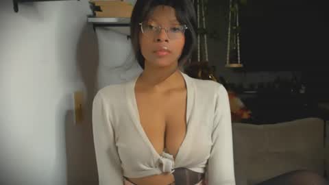 Snapshot of bellahproudly chatting on 07-15-26, 12:05 Bellah online show from 07-15-26, 12:05