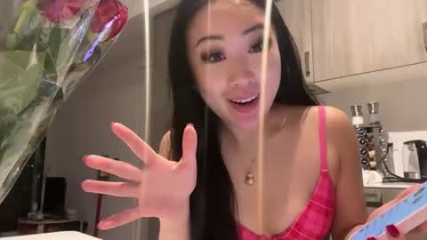 bellajuniormint online show from 12-17-25, 03:12