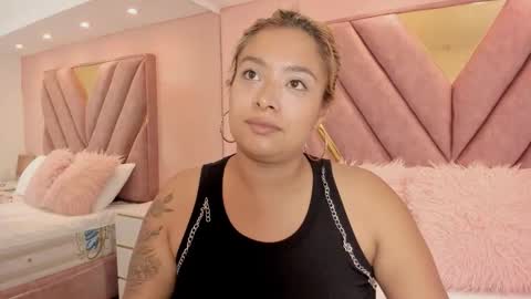 Snapshot of bellalumi chatting on 11-05-25, 02:44 bellalumi online show from 11-05-25, 02:44