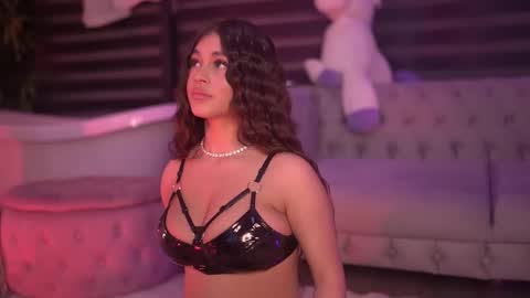 Bella online show from 12-05-25, 06:48