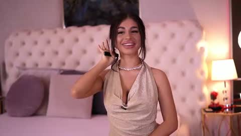 Snapshot of bellanoirre chatting on 07-07-26, 06:45 Bella online show from 07-07-26, 06:45