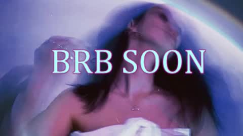 bellaparker_ online show from 12-19-25, 09:49