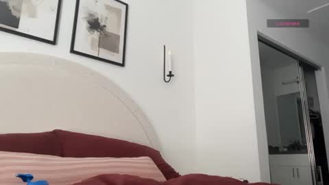 Snapshot of bellaryderr chatting on 09-16-25, 08:54 Isabella Ryder online show from 09-16-25, 08:54