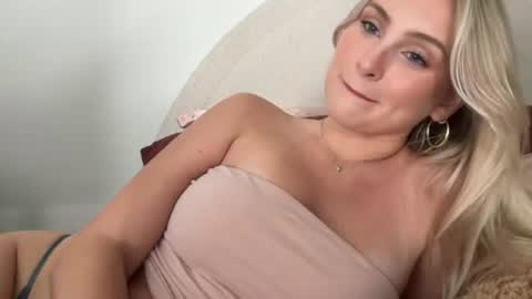 Snapshot of bellaryderr chatting on 07-30-26, 10:20 Isabella Ryder online show from 07-30-26, 10:20