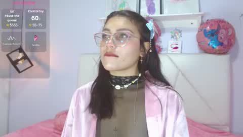 Snapshot of bellastonee1 chatting on 01-14-25, 03:04 bellastonee1 online show from 01-14-25, 03:04