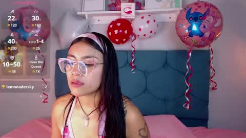 Snapshot of bellastonee1 chatting on 01-25-25, 06:35 bellastonee1 online show from 01-25-25, 06:35