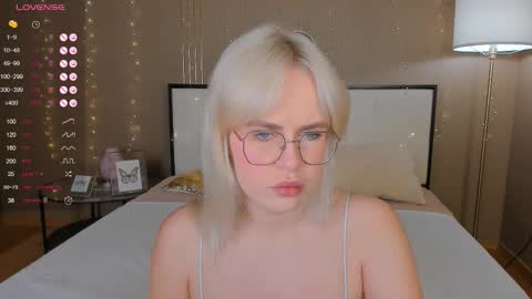 Bella online show from 09-17-25, 12:45