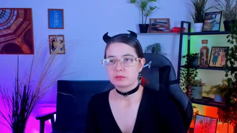Snapshot of bellatrixllestrange chatting on 12-23-24, 06:16 Bella. Ntmu online show from 12-23-24, 06:16