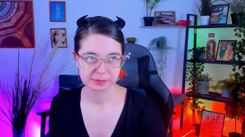 Snapshot of bellatrixllestrange chatting on 12-23-24, 10:55 Bella. Ntmu online show from 12-23-24, 10:55