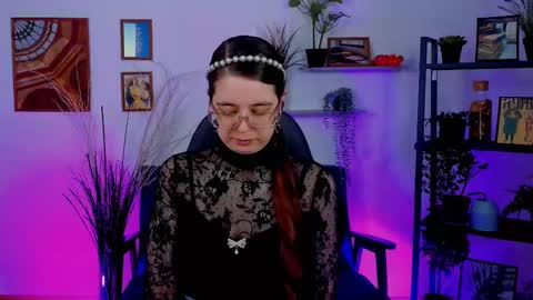 Snapshot of bellatrixllestrange chatting on 01-09-25, 05:11 Bella. Ntmu online show from 01-09-25, 05:11