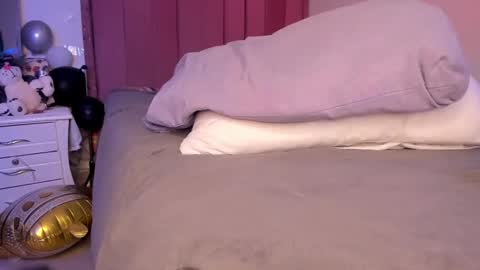 Snapshot of bellaxtar chatting on 12-07-24, 02:20 Bella online show from 12-07-24, 02:20