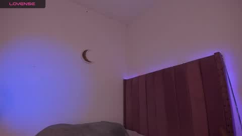 Snapshot of bellaxtar chatting on 10-26-25, 06:47 Bella online show from 10-26-25, 06:47