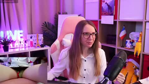 Alice online show from 04-08-26, 06:46