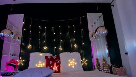 Snapshot of belle_kim chatting on 12-14-24, 09:29 Kim online show from 12-14-24, 09:29