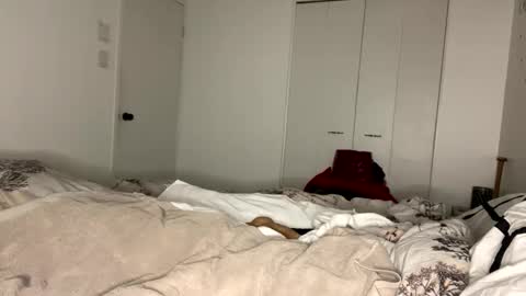 Belle xx online show from 12-21-25, 08:43