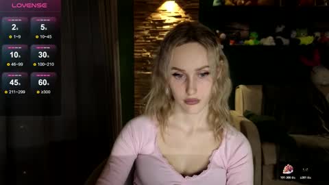 Snapshot of belle_vill chatting on 12-05-25, 10:46 Belle online show from 12-05-25, 10:46