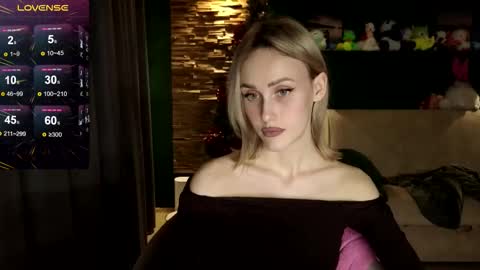 Snapshot of belle_vill chatting on 01-12-26, 12:10 Belle online show from 01-12-26, 12:10