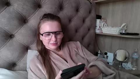 Snapshot of belleamiee chatting on 09-26-25, 11:47 Amelia online show from 09-26-25, 11:47