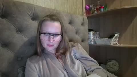 Snapshot of belleamiee chatting on 10-18-25, 05:46 Amelia online show from 10-18-25, 05:46