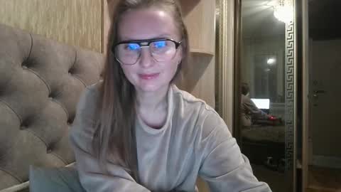 Snapshot of belleamiee chatting on 11-13-25, 07:57 Amelia online show from 11-13-25, 07:57