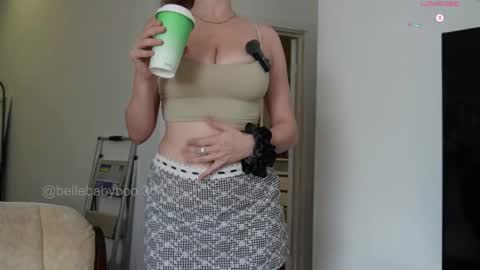 Snapshot of bellebabyboo chatting on 04-30-26, 02:51 BELLE online show from 04-30-26, 02:51