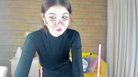 Snapshot of bellebellerose chatting on 02-23-25, 03:18 BelleBellerose online show from 02-23-25, 03:18