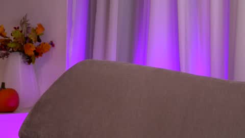 Belle online show from 12-04-25, 05:17