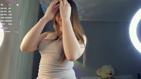 Bella online show from 11-10-25, 06:18