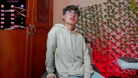 Neon online show from 12-04-25, 12:58