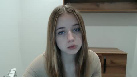 bellochka_ online show from 12-16-25, 11:26