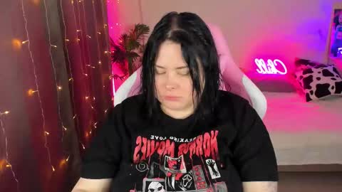 LinaBoo online show from 11-01-25, 05:59