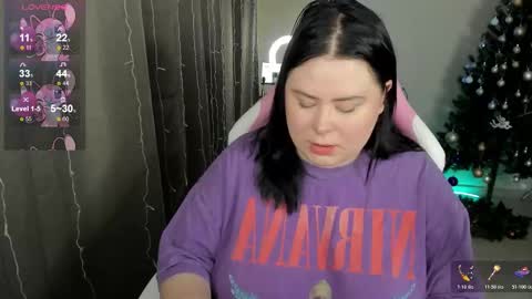 LinaBoo online show from 01-17-26, 05:45