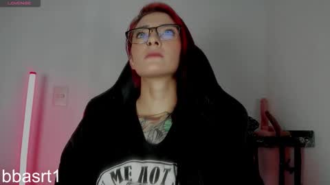 Snapshot of belyswitch chatting on 02-25-26, 04:05 Bely Bbasrt1 - hot online show from 02-25-26, 04:05