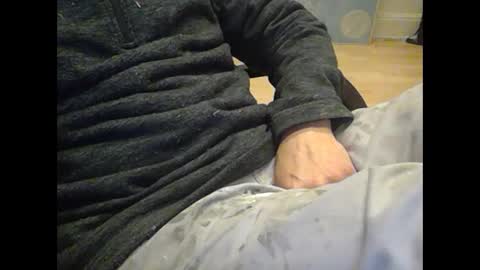 Snapshot of bemichel chatting on 10-15-25, 04:29 jaimetout online show from 10-15-25, 04:29