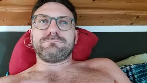 Snapshot of ben00189 chatting on 07-01-26, 06:29 ben00189 online show from 07-01-26, 06:29