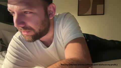 Snapshot of ben_nm chatting on 11-07-25, 02:11 Ben N. online show from 11-07-25, 02:11