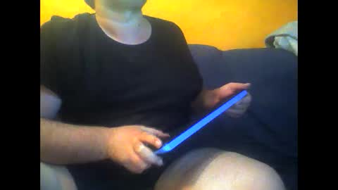 Snapshot of bender_35 chatting on 12-30-24, 12:22 bender_35 online show from 12-30-24, 12:22