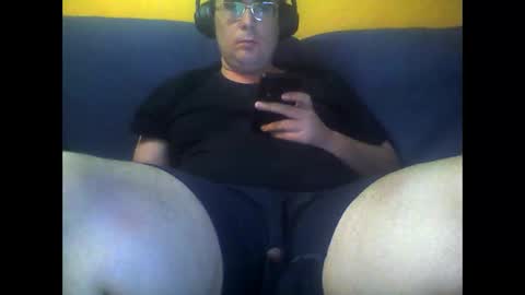 Snapshot of bender_35 chatting on 01-07-25, 10:41 bender_35 online show from 01-07-25, 10:41