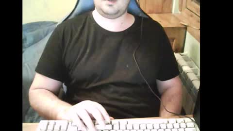 Snapshot of bender_35 chatting on 02-17-25, 01:36 bender_35 online show from 02-17-25, 01:36