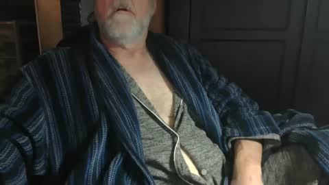 Snapshot of bendrinkin chatting on 02-15-25, 09:49 bendrinkin online show from 02-15-25, 09:49