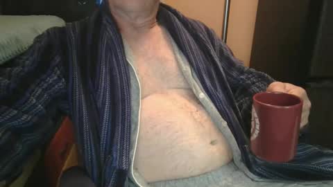 Snapshot of bendrinkin chatting on 10-14-25, 10:16 bendrinkin online show from 10-14-25, 10:16