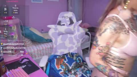 Snapshot of bendymeow chatting on 04-29-26, 05:44 Bendymeow online show from 04-29-26, 05:44
